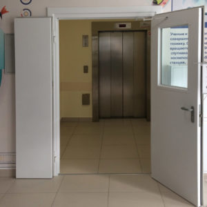 Противопожарная дверь без порога / серия FRM7420